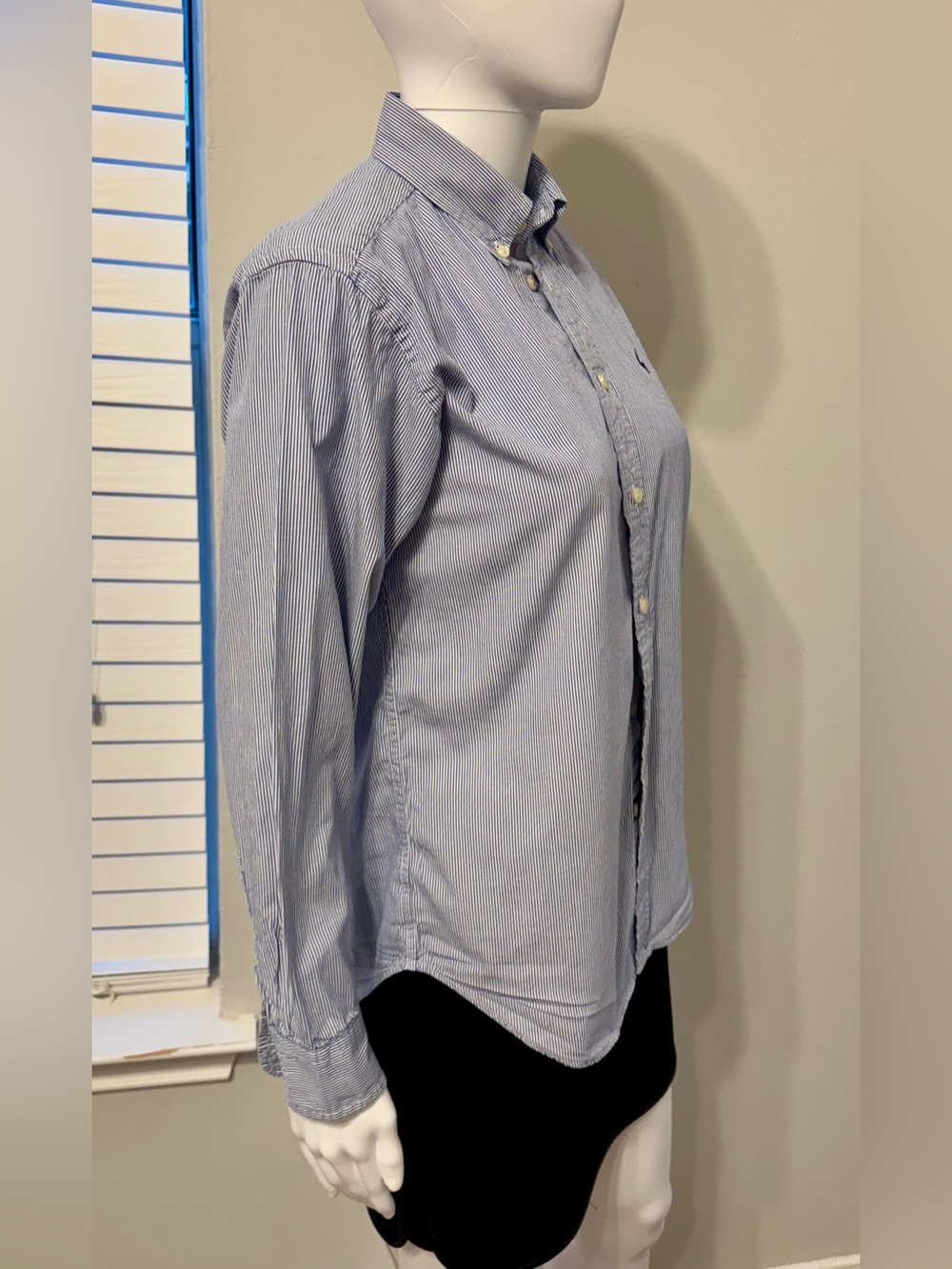 Ralph Lauren striped cotton shirt with a relaxed fit and signature logo. Based - Picture 9 of 16